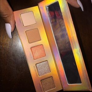urban decay lightbeam eyeshadow pallet
